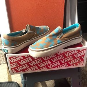 Mens size 5 Vans tennis shoes